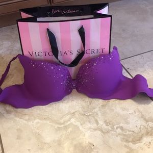 Victoria’s Secret bra